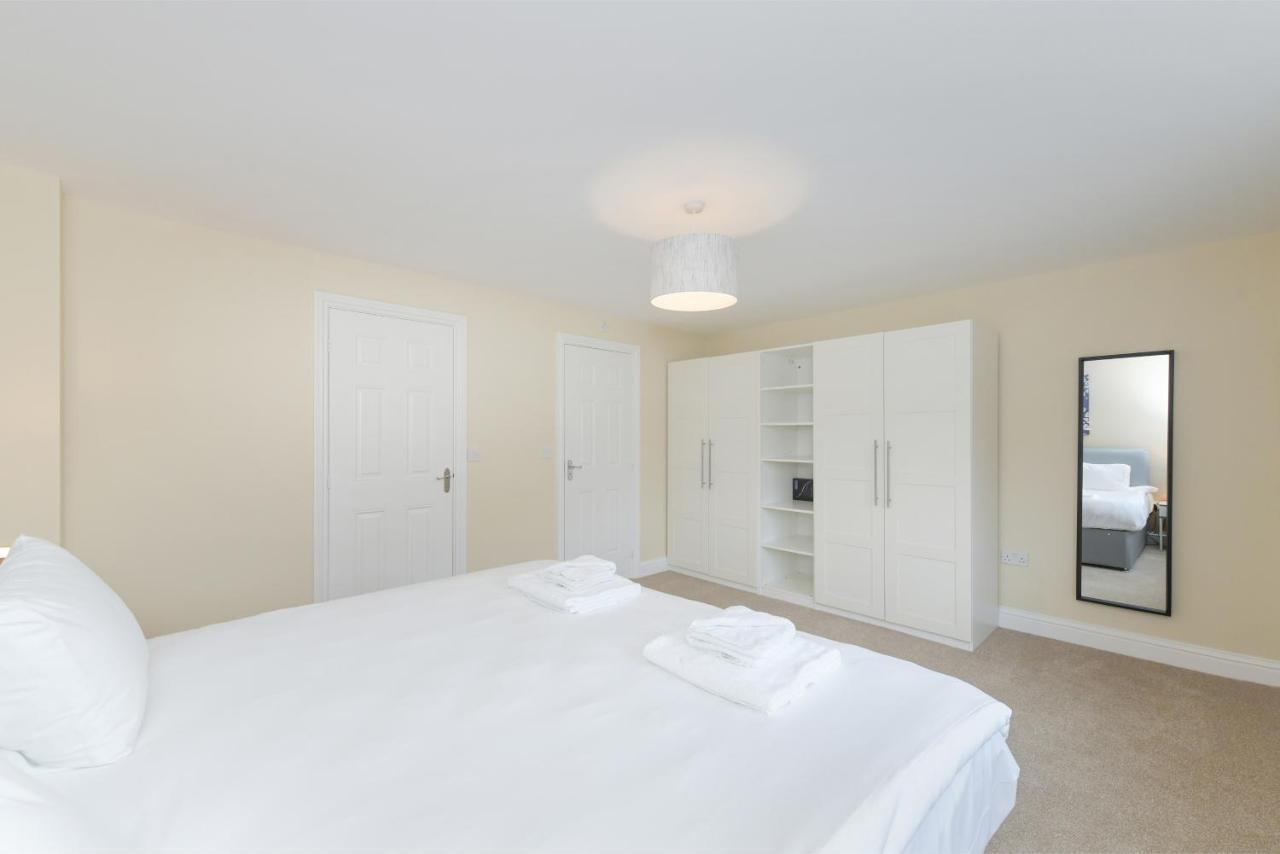 Holiday home Stunning Garden House With Free Wifi And Parking *